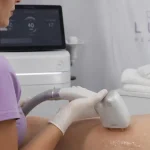 Épilation laser douleur en cabine esthétique