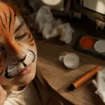 Maquillage tigre orange blanc noir, facile