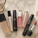 Dior maquillage sur plan de marbre : teint, lèvres, yeux, prix et finis